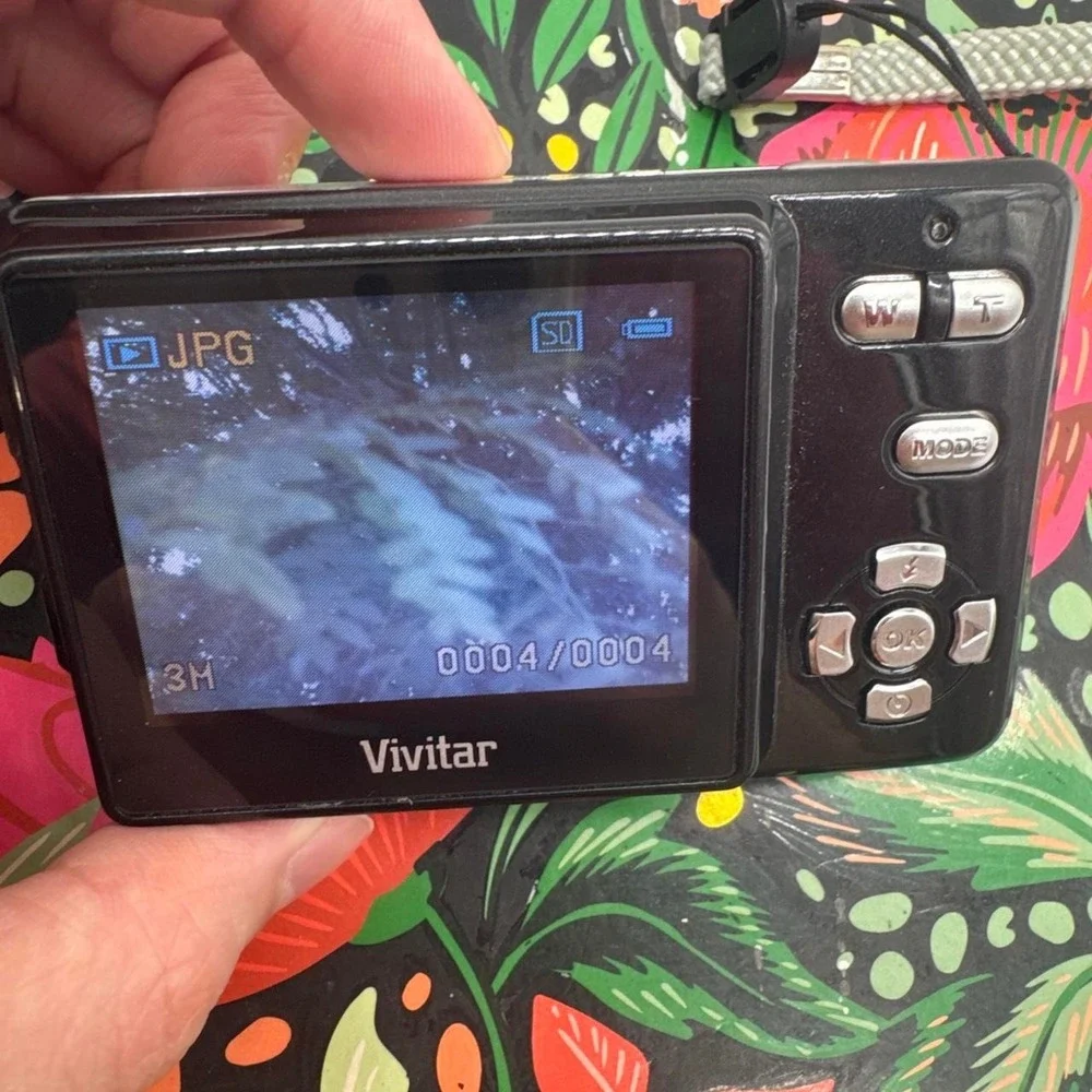 Vivitar ViviCam 5024 Digital Camera – Compact Point-and-Shoot Camera